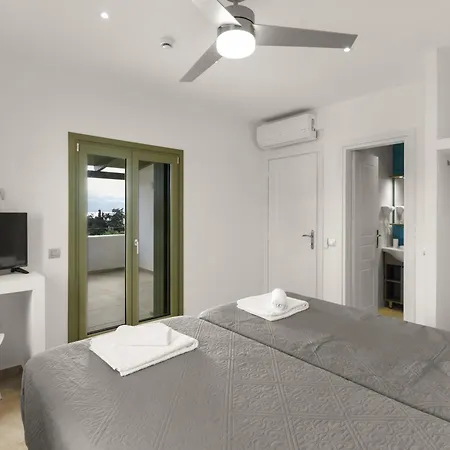 Nostalgia Paros Seaside Ampelas