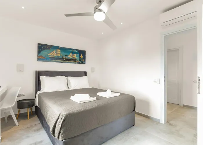 Nostalgia Paros Seaside Ambelász